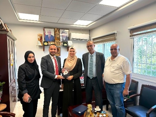 بنك الاستثمار الفلسطيني يواصل زياراته لتهنئة رؤساء البلديات الجدد وتعزيز الشراكة مع الهيئات المحلية