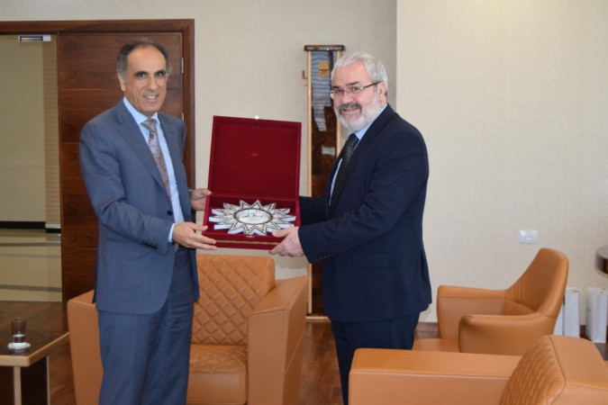 وكيل وزارة الخارجية القبرصي يزور مقر بنك الاستثمار الفلسطيني PIB في رام الله