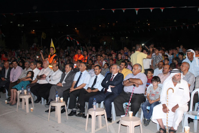 بنك الاستثمار الفلسطيني PIB يرعى حفل تخريج فوج الثانوية العامة 2013 في قرية نحالين